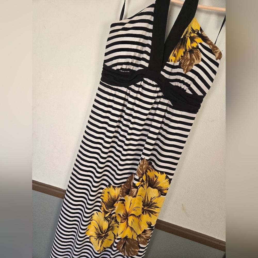 Carole Little Womens Size 8 Black And White Floral Sundress Halter Maxi Dress - Picture 3 of 7